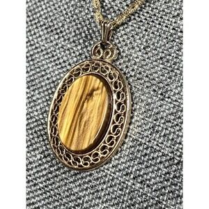 Sarah Coventry Necklace Gold Tone Faux Lucite Tiger Eye Pendant Vintage 70s